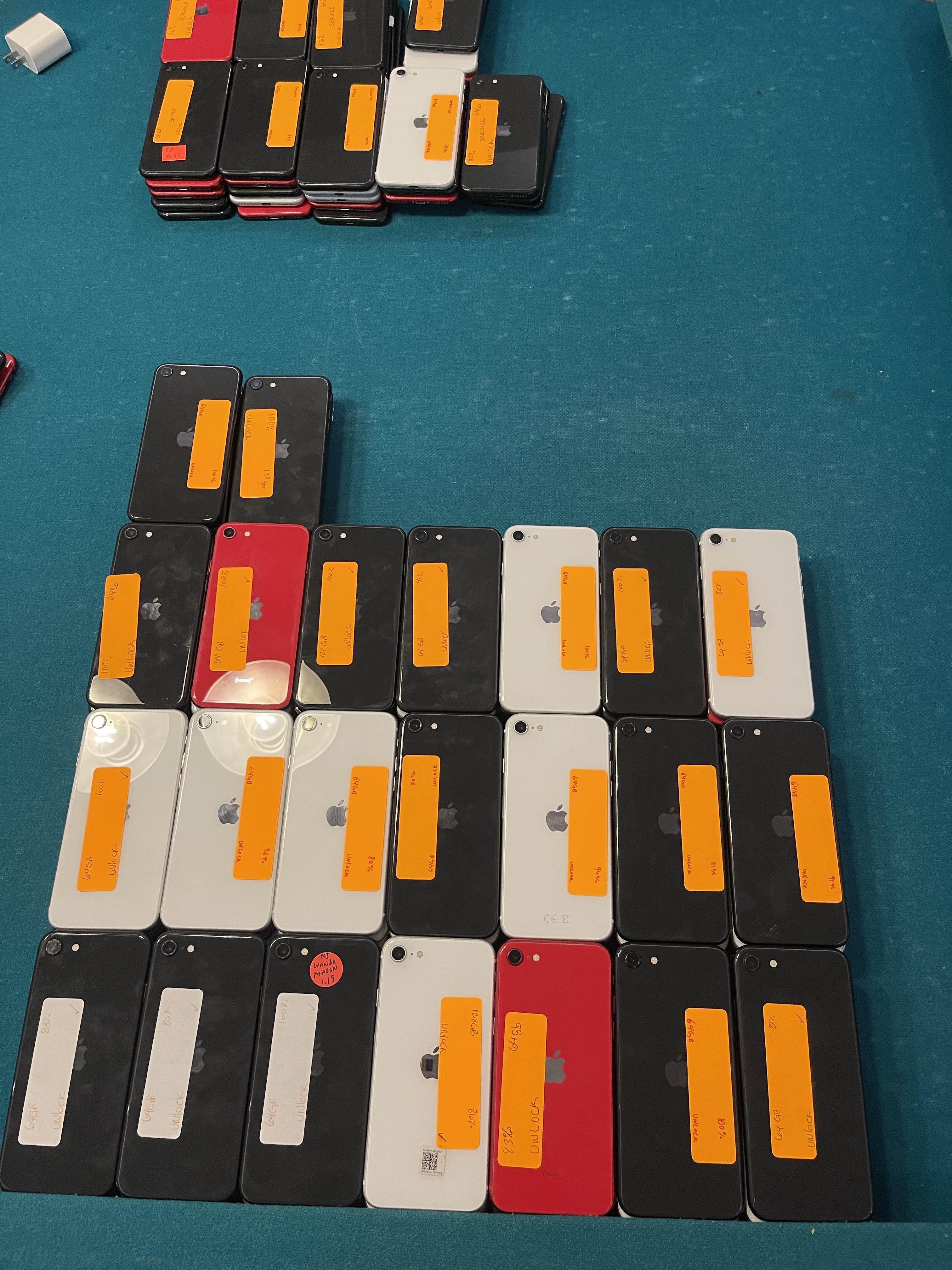 iPhone SE Factory Clean Imei Foto 7274874-2.jpg
