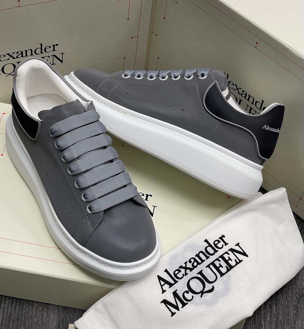 Sneakers Tenis Teni Alexander McQueen Ultimately 2025 Foto 7274891-3.jpg