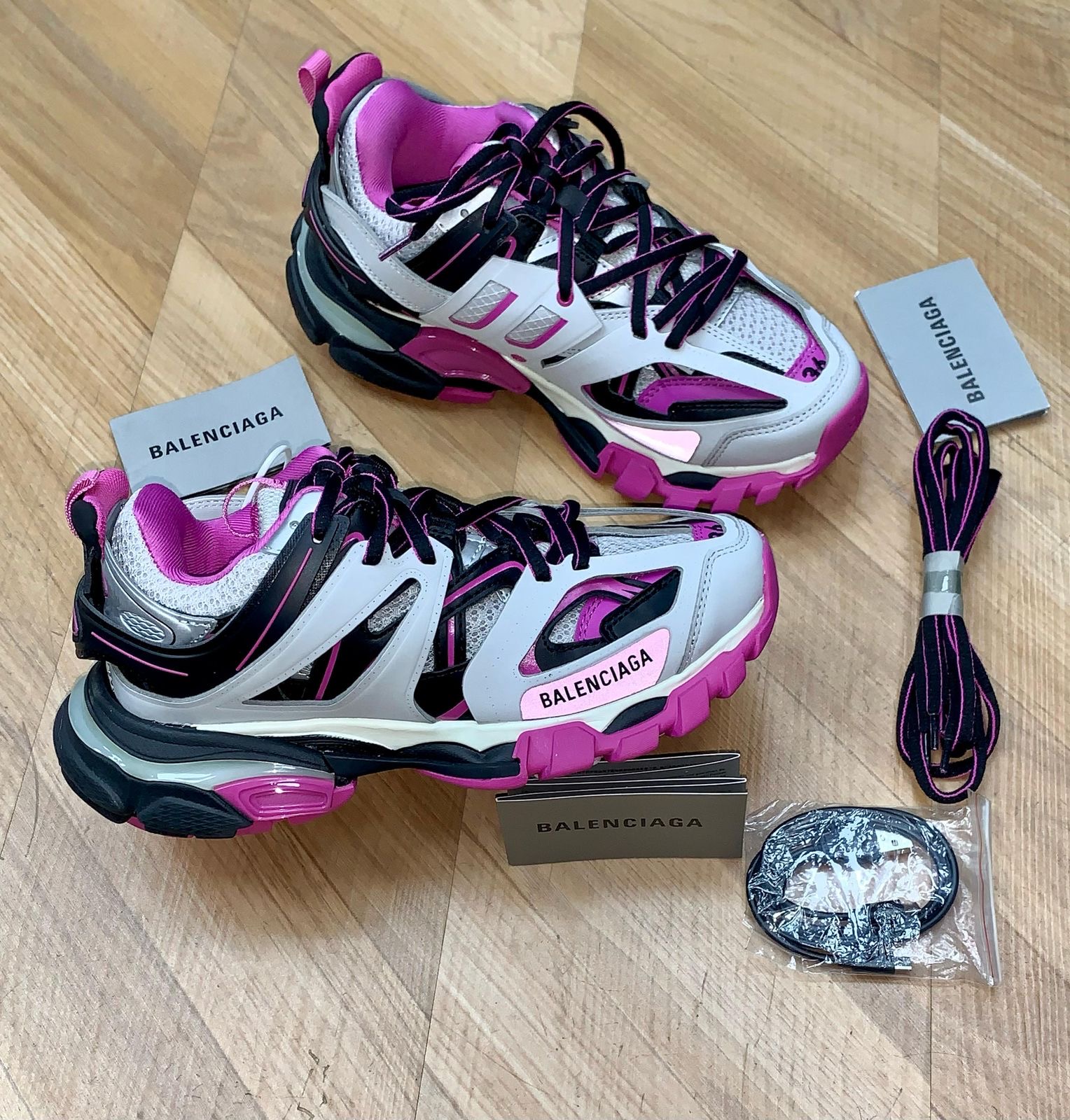 Sneakers Tenis Teni Balenciaga Track Triple S  Ultimately 2025 Foto 7274921-5.jpg