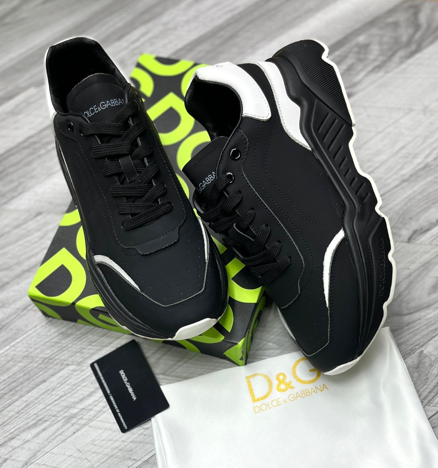 Sneakers Tenis Teni Dolce and Gabbana Ultimately 2025 Foto 7274941-7.jpg