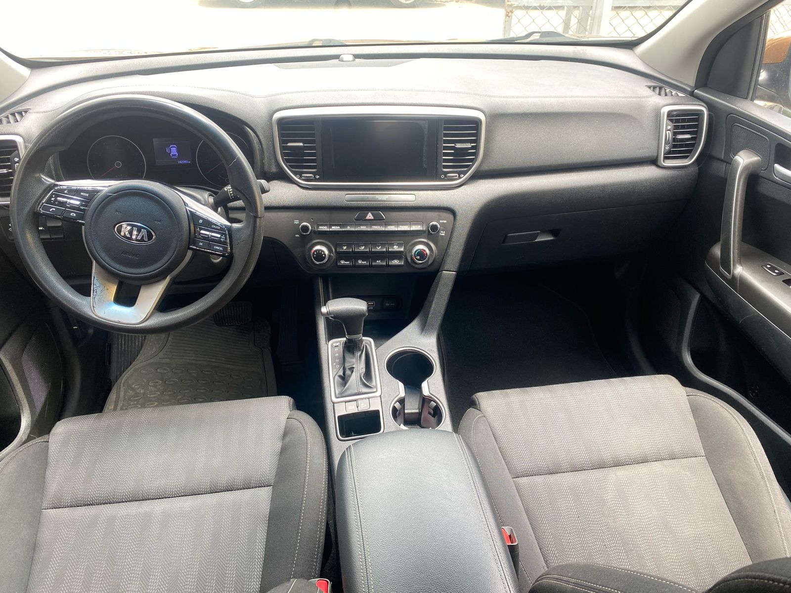 KIA SPORTAGE LX 2020 Foto 7274972-5.jpg