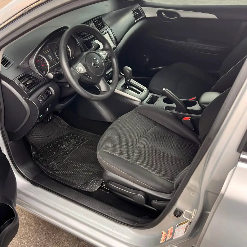 Nissan Sentra 2019  Foto 7275058-7.jpg