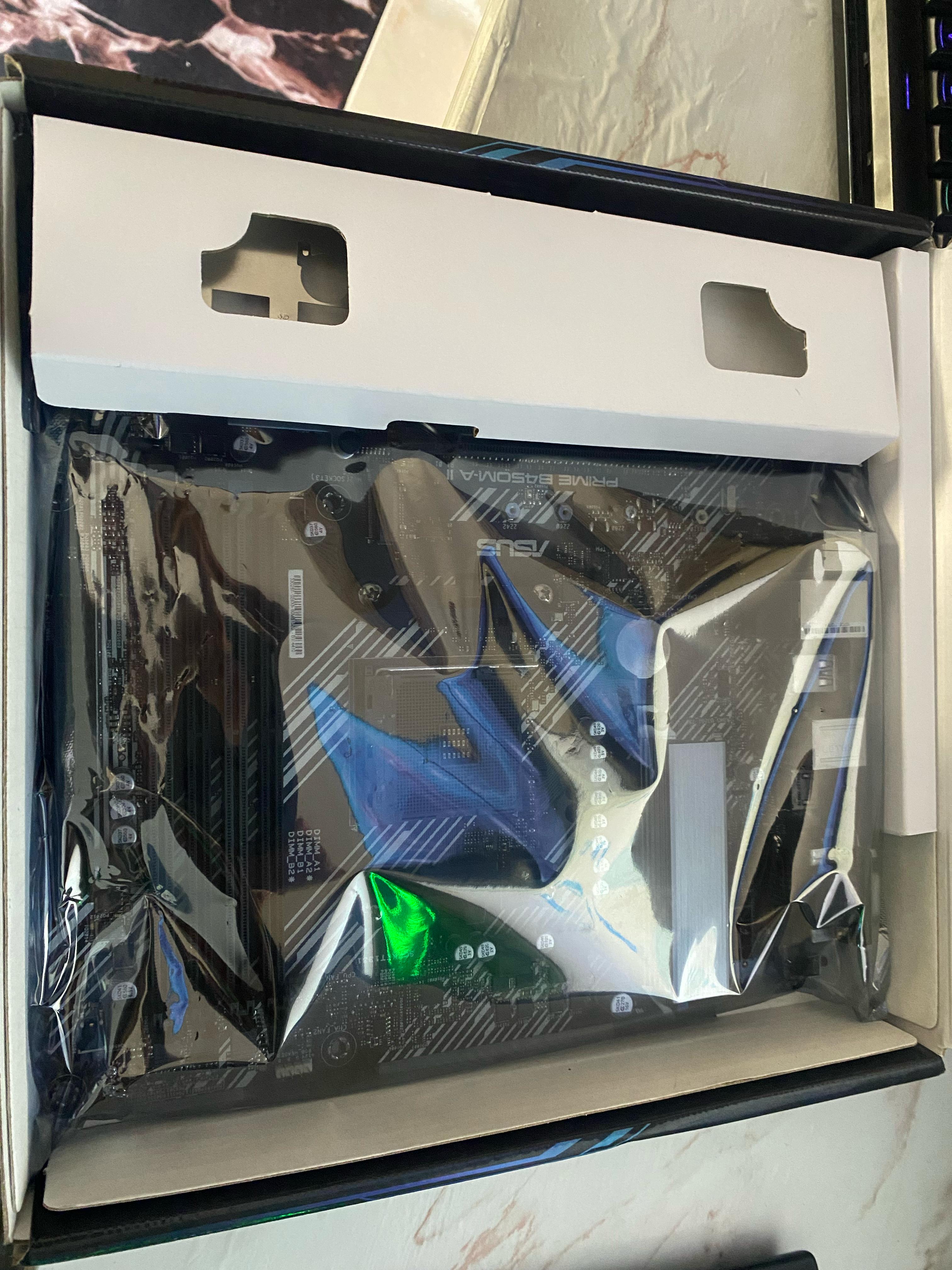 ASUS Prime B450M-A II  Foto 7275075-2.jpg