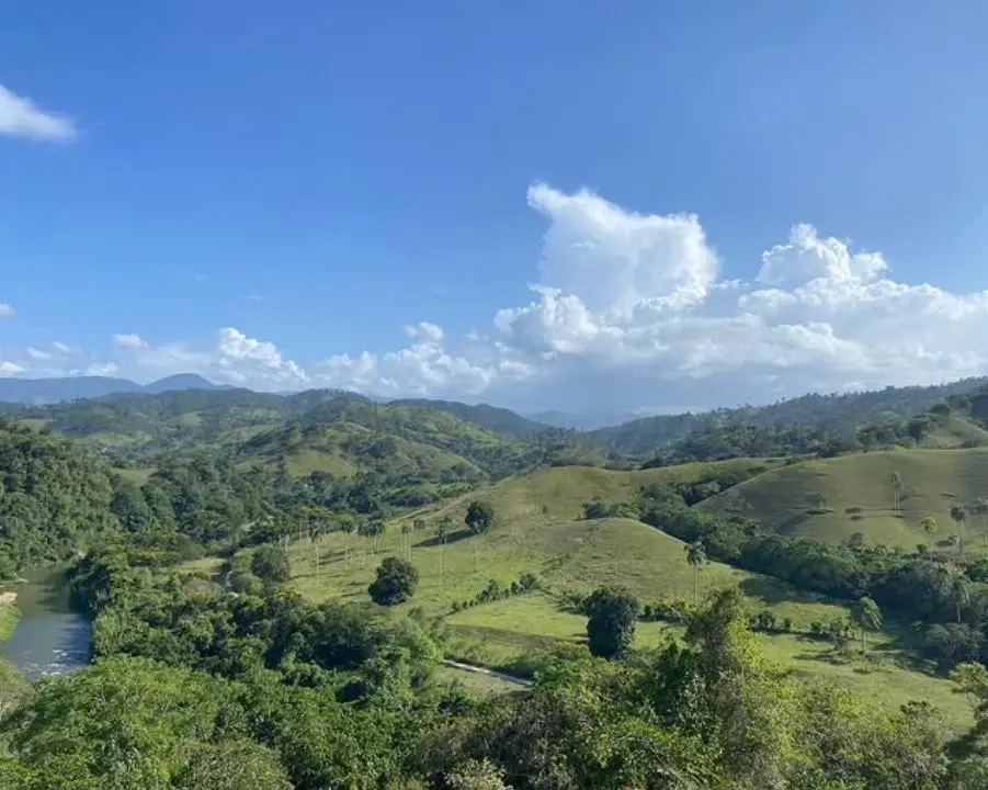 Villa Nueva a Estrenar en Venta en Jarabacoa con Vista a las Montañas Foto 7275286-5.jpg