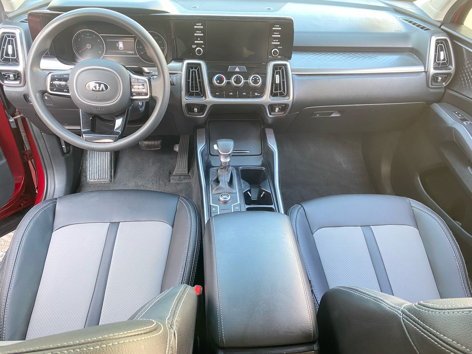 KIA SORENTO LX 2021  Foto 7275301-6.jpg