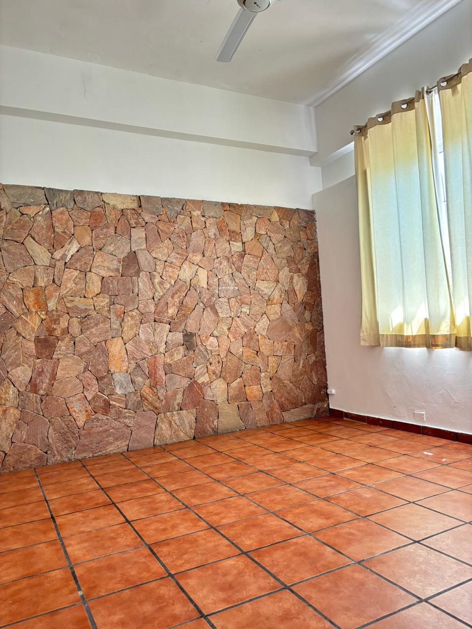 APARTAMENTO CLÁSICO EN EL CORAZÓN DE GAZCUE 140.98MTS. DE OPORTUNIDAD. Foto 7275427-3.jpg