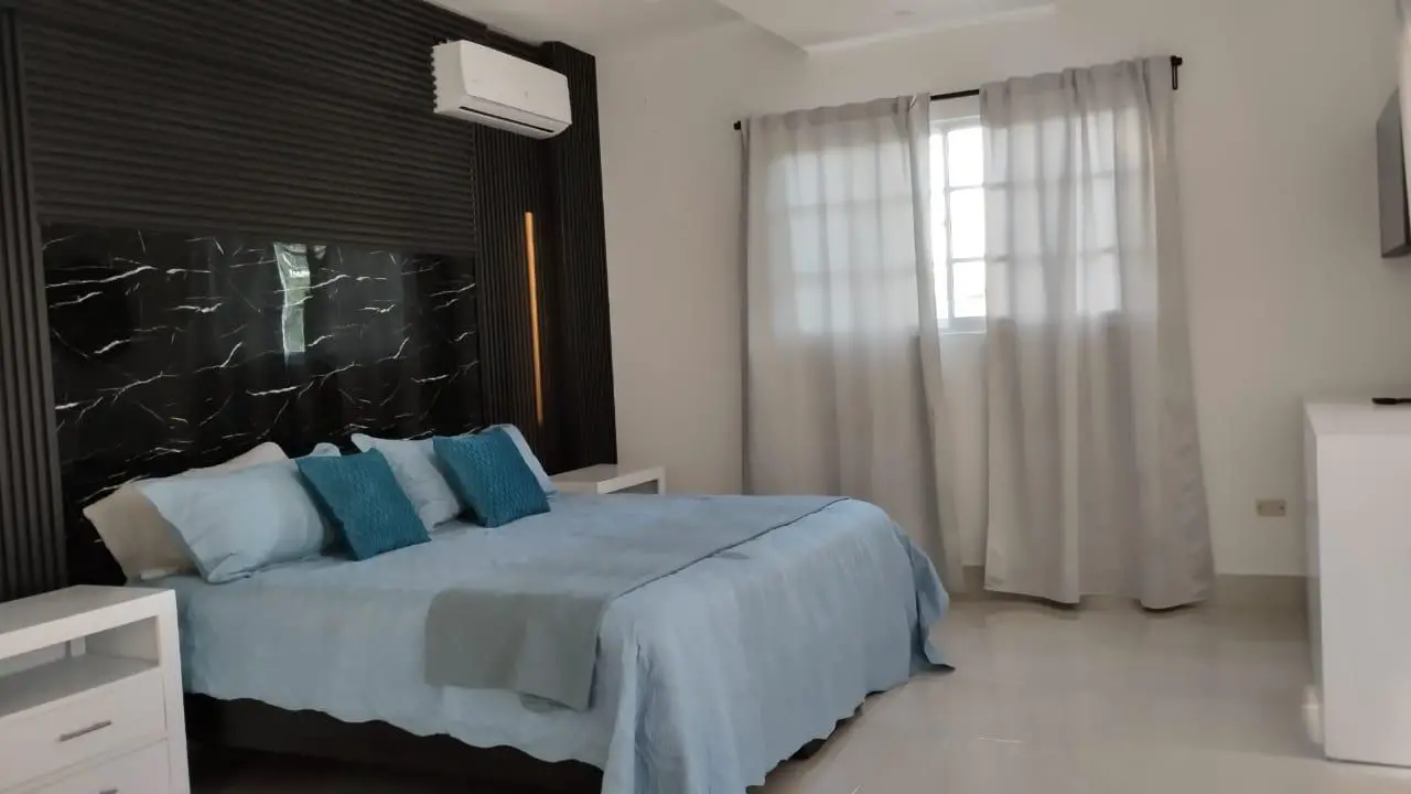 Villa de 5 Habitaciones en Venta en Playa Nueva Romana.  Foto 7275447-5.jpg