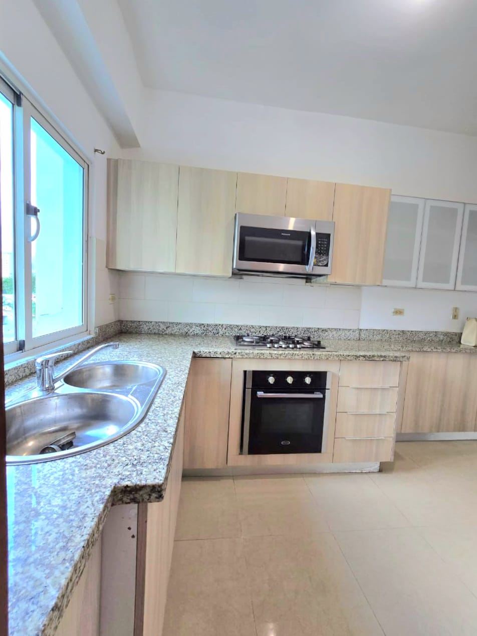 Apartamento de 4 Habitaciones en Venta en URBANIZACIÓN FERNÁNDEZ detrá Foto 7275479-8.jpg