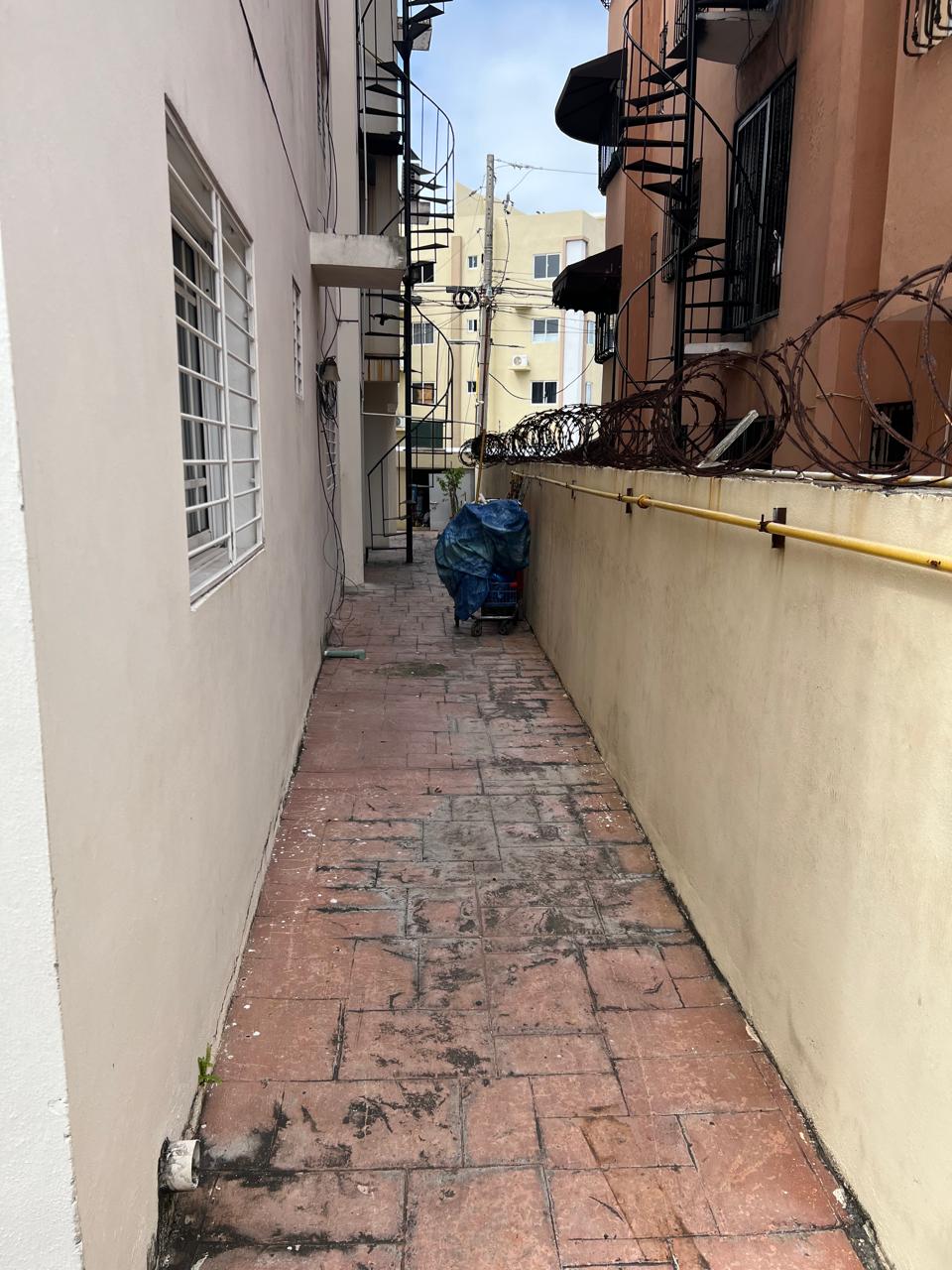 Vendo Apto en lo Mejor de  CORALES DEL SUR 3 HABS. 1ER. NIVEL 120 Mts. Foto 7275524-14.jpg