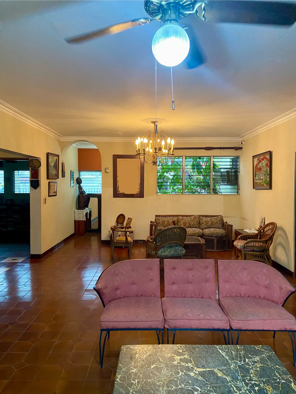 CASA EN EL CENTRO DEL DN Y CON 745mts EN TOTAL DE SOLAR...PRECIO EN DÓ Foto 7275531-5.jpg