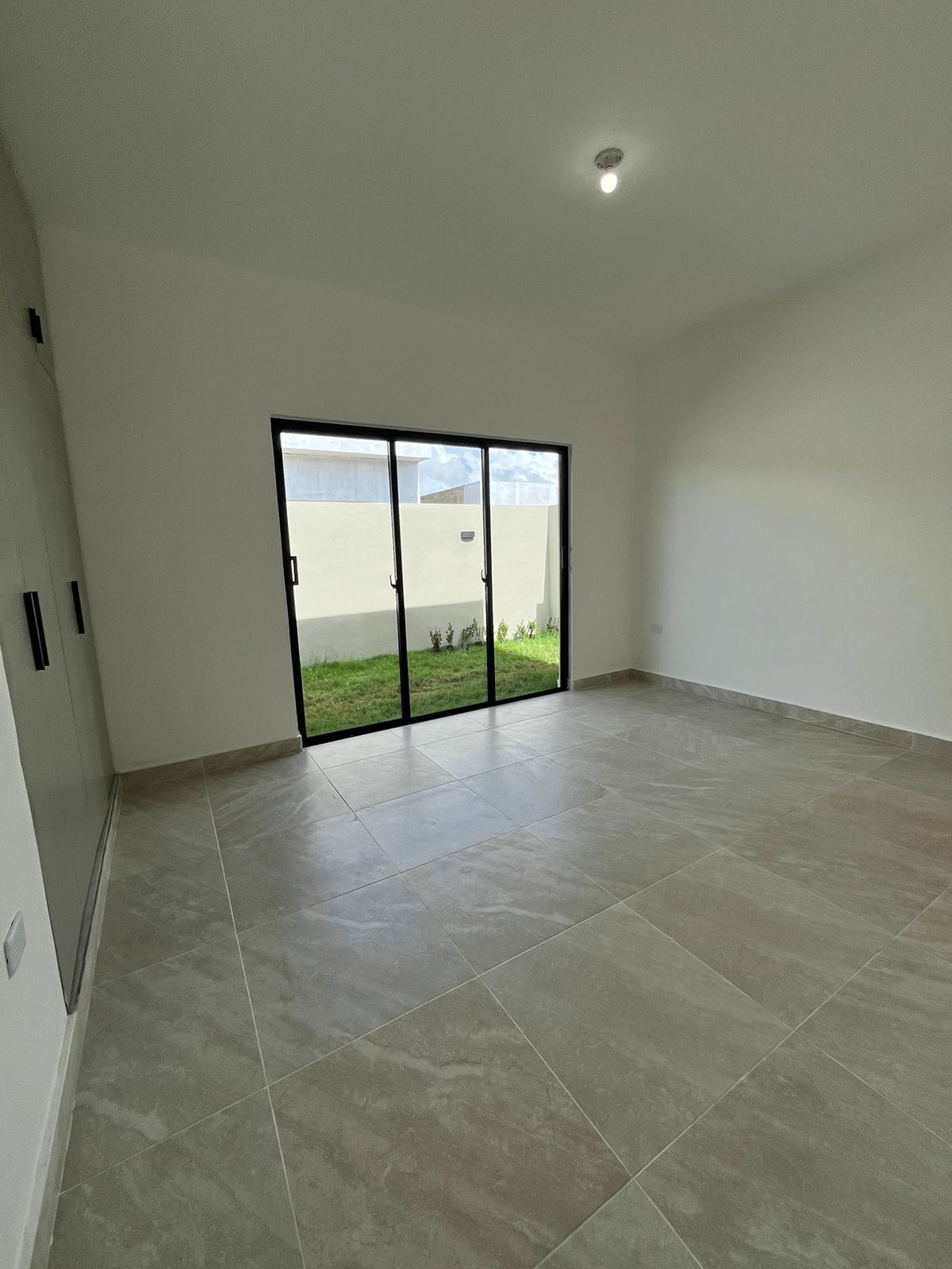 Casa de 3 Habitaciones en Venta en la Av. Ecológica.  Foto 7275547-3.jpg