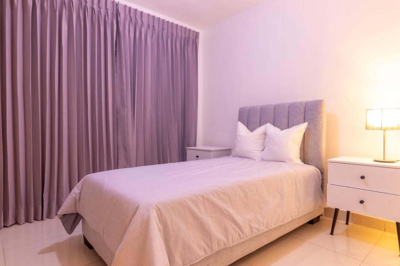 Apartamento de 3 Habitaciones en Venta en la Av. Ecológica con San isi Foto 7275582-3.jpg