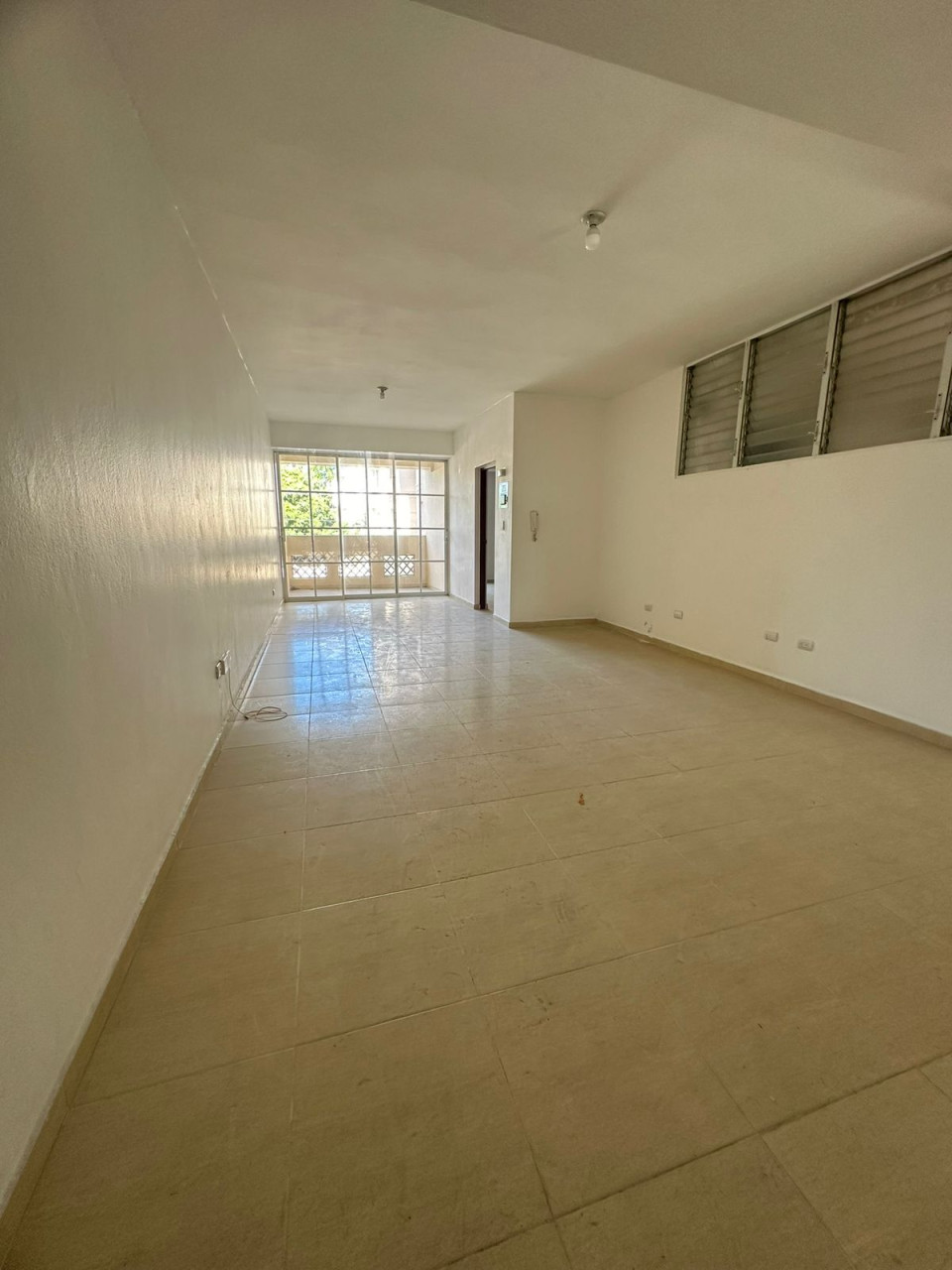 Alquilo apartamento de 2 habitaciones y 2 parqueos en Gazcue  Foto 7275662-1.jpg