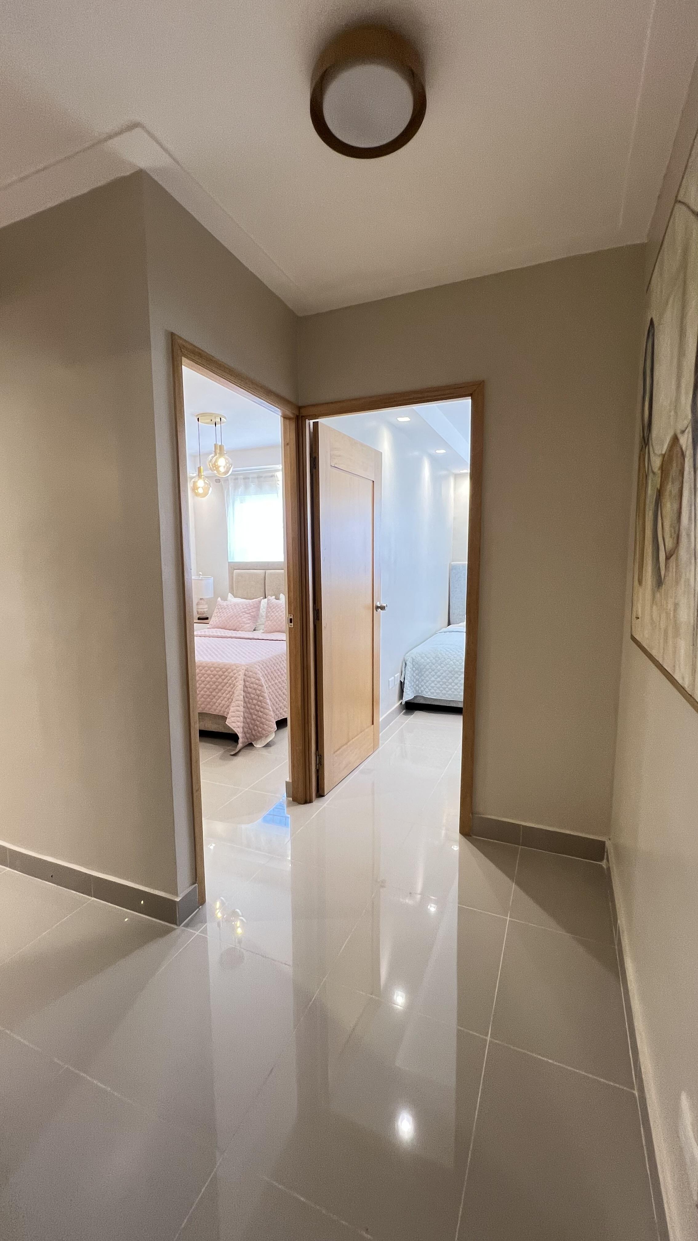 Ventas de apartamentos listos y en construcción ubicado en la Av. Hipi Foto 7275683-10.jpg