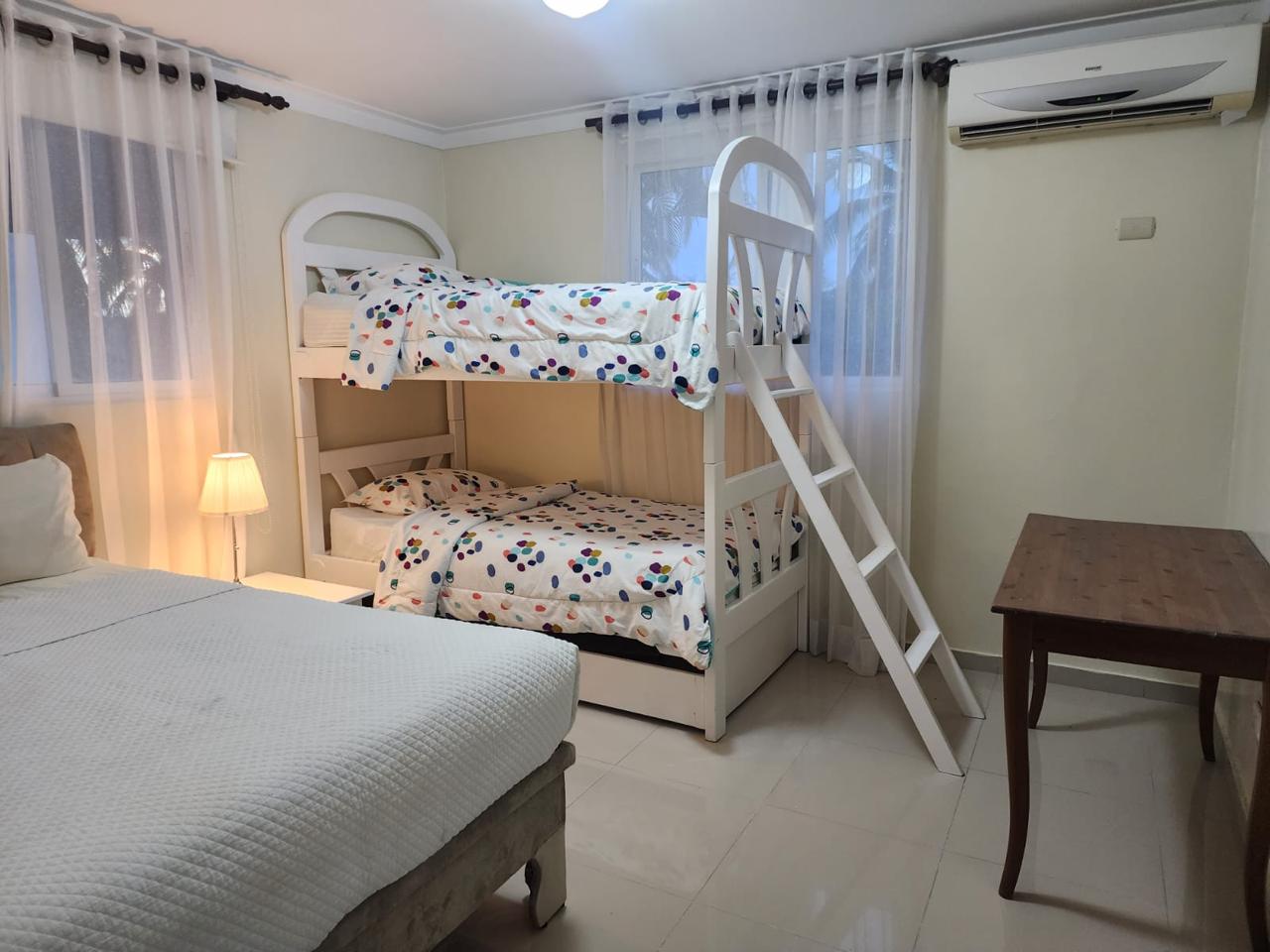Apartamento de 2 Habitaciones en Venta en Juan Dolio.  Foto 7275701-3.jpg
