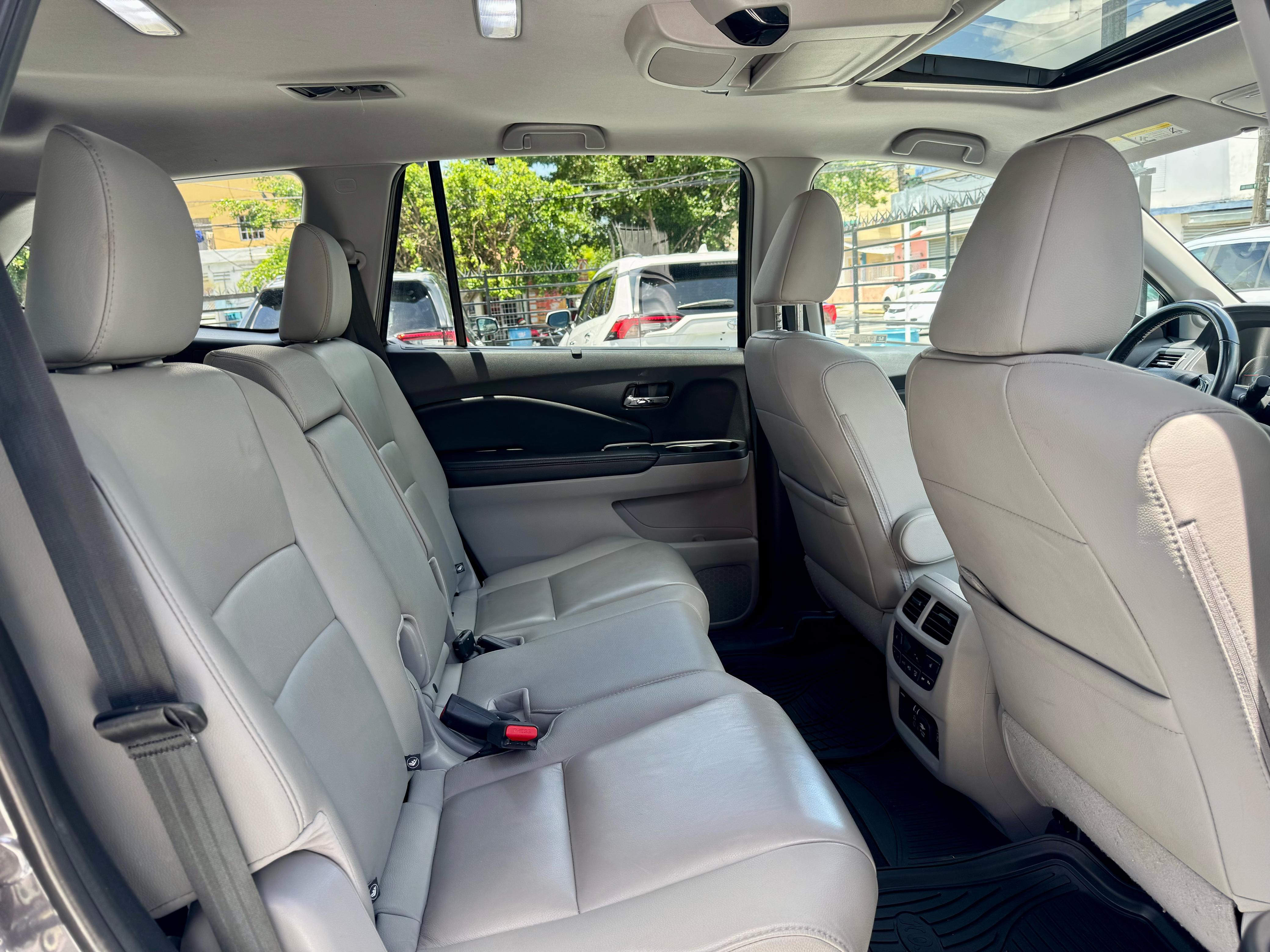 Honda Pilot TOURING AWD 2019 NUEVA Foto 7275941-9.jpg