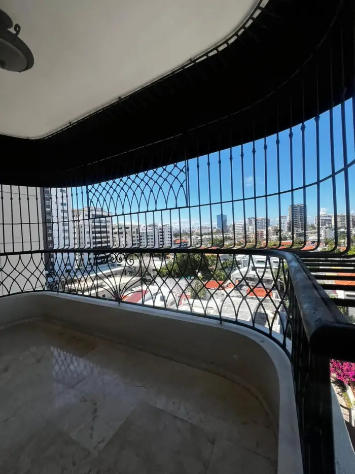 VENTA DE APARTAMENTO EN LA AVENIDA MONUMENTAL Foto 7275956-2.jpg