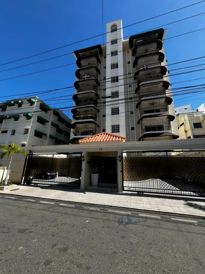 VENTA DE APARTAMENTO EN LA AVENIDA MONUMENTAL Foto 7275956-3.jpg