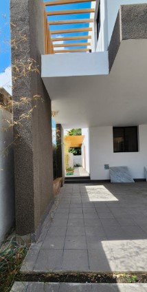 EN VENTA CASA MODERNA EN LAS CARMELITAS SANTIAGO Foto 7275998-4.jpg