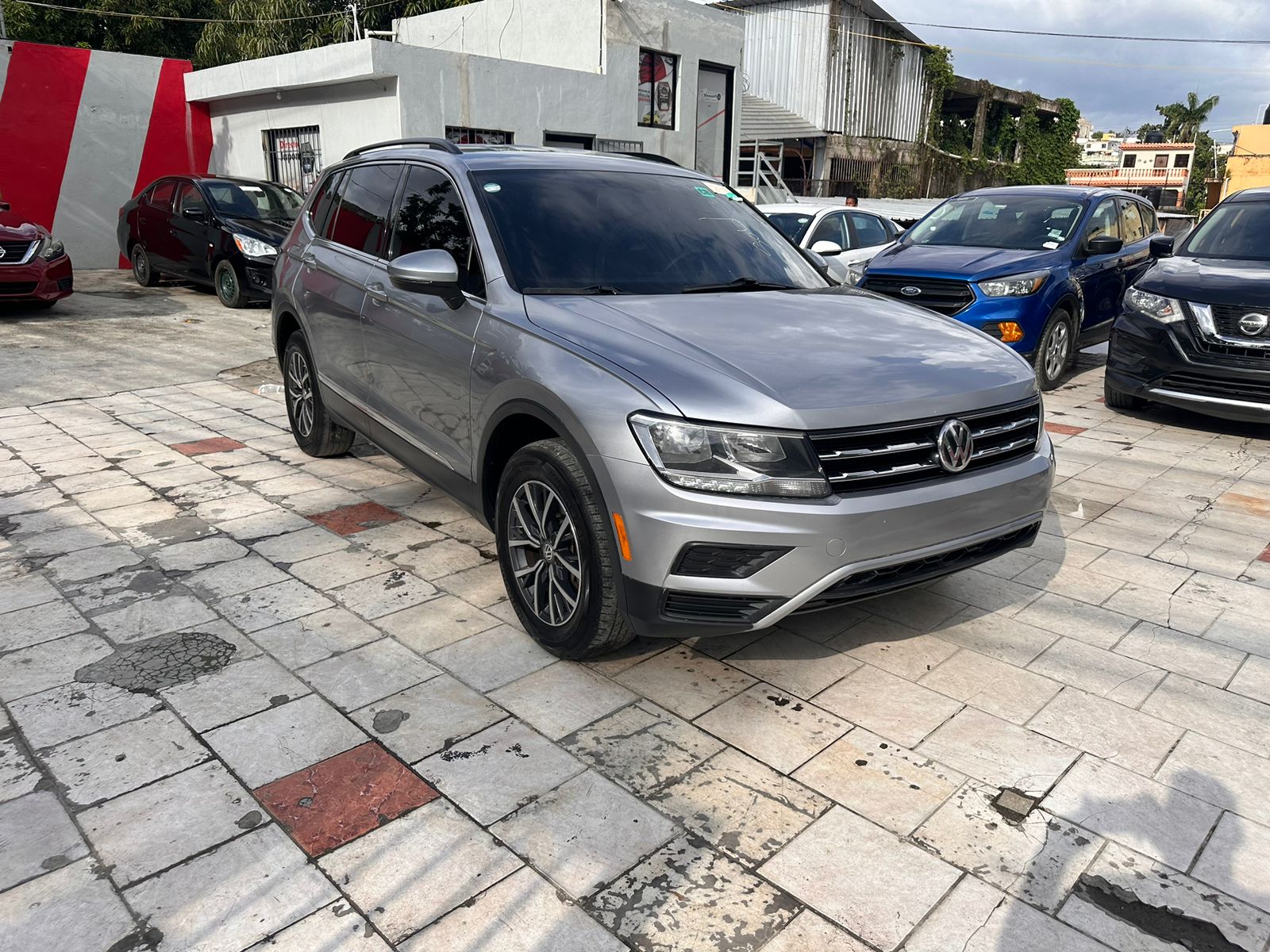 VOLKSWAGUER TIGUAN GRIS 2020 AMERICANO RECIEN IMPORTADO Foto 7276021-3.jpg