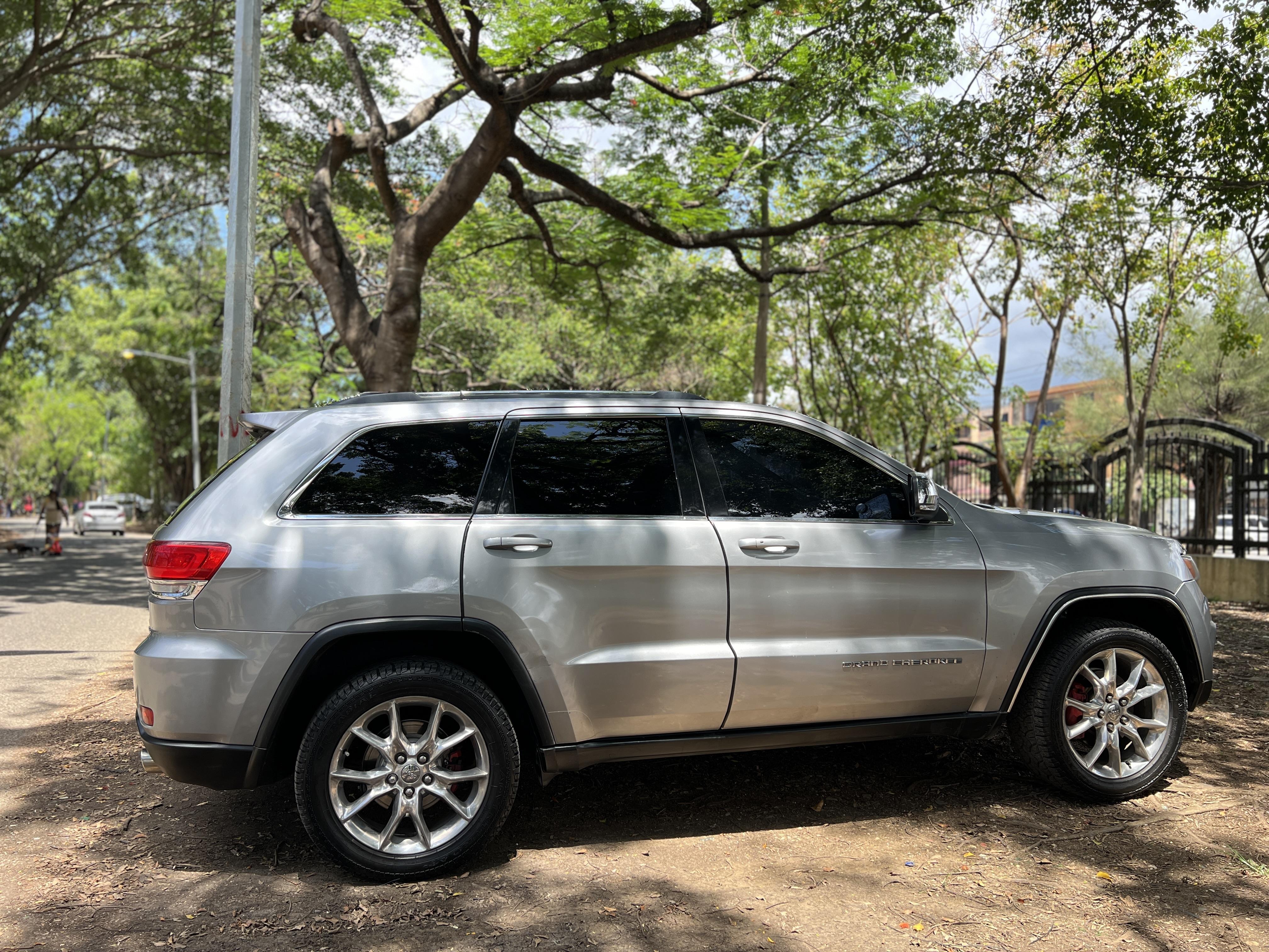 JEEP GRAND CHEROKE LAREDO 4X4  Foto 7276029-6.jpg