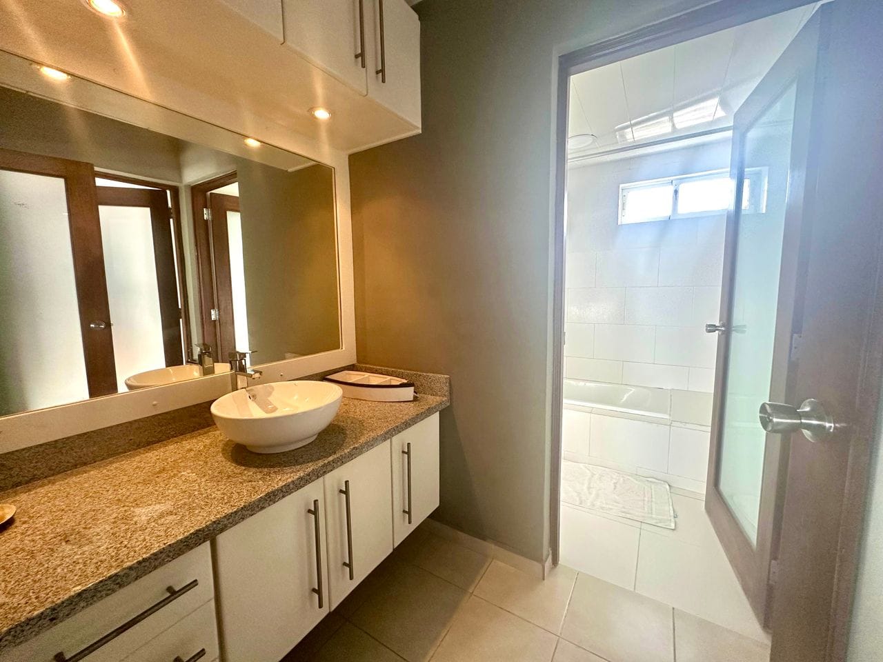 Apartamento de 2 Habitaciones en Venta en Juan Dolio.  Foto 7276031-3.jpg
