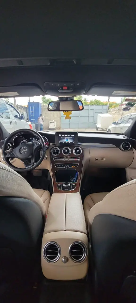 Mercedes Benz C300 2018 Impecable Ceramic Coating PPF Kilometraje baji Foto 7276044-2.jpg