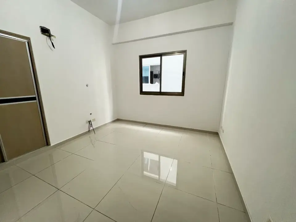 Alquilo amplio apartamento de 3 habitaciones en Naco Foto 7276045-5.jpg