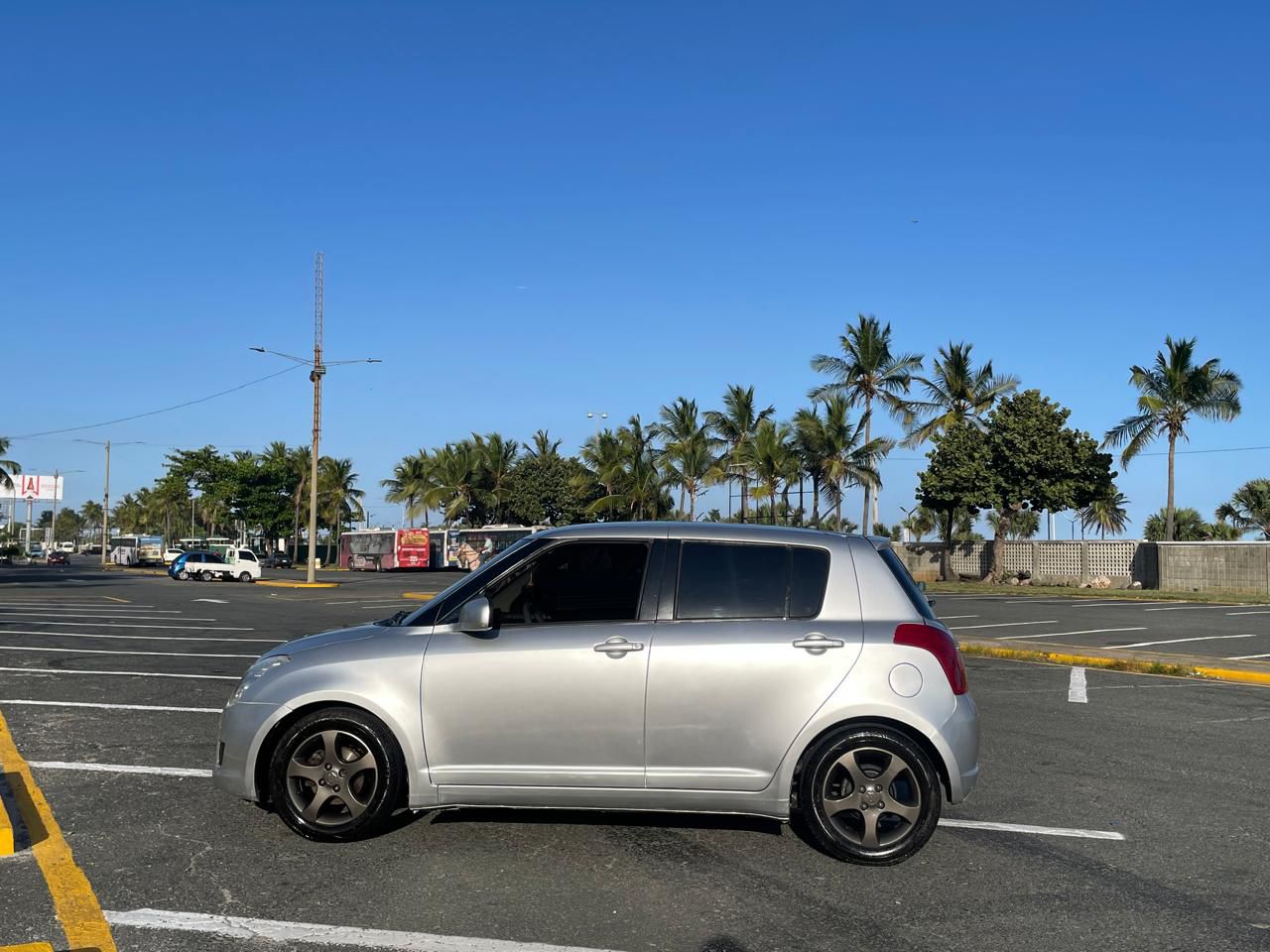 Suzuki Swift 2007 Gris Plata  Foto 7276100-8.jpg