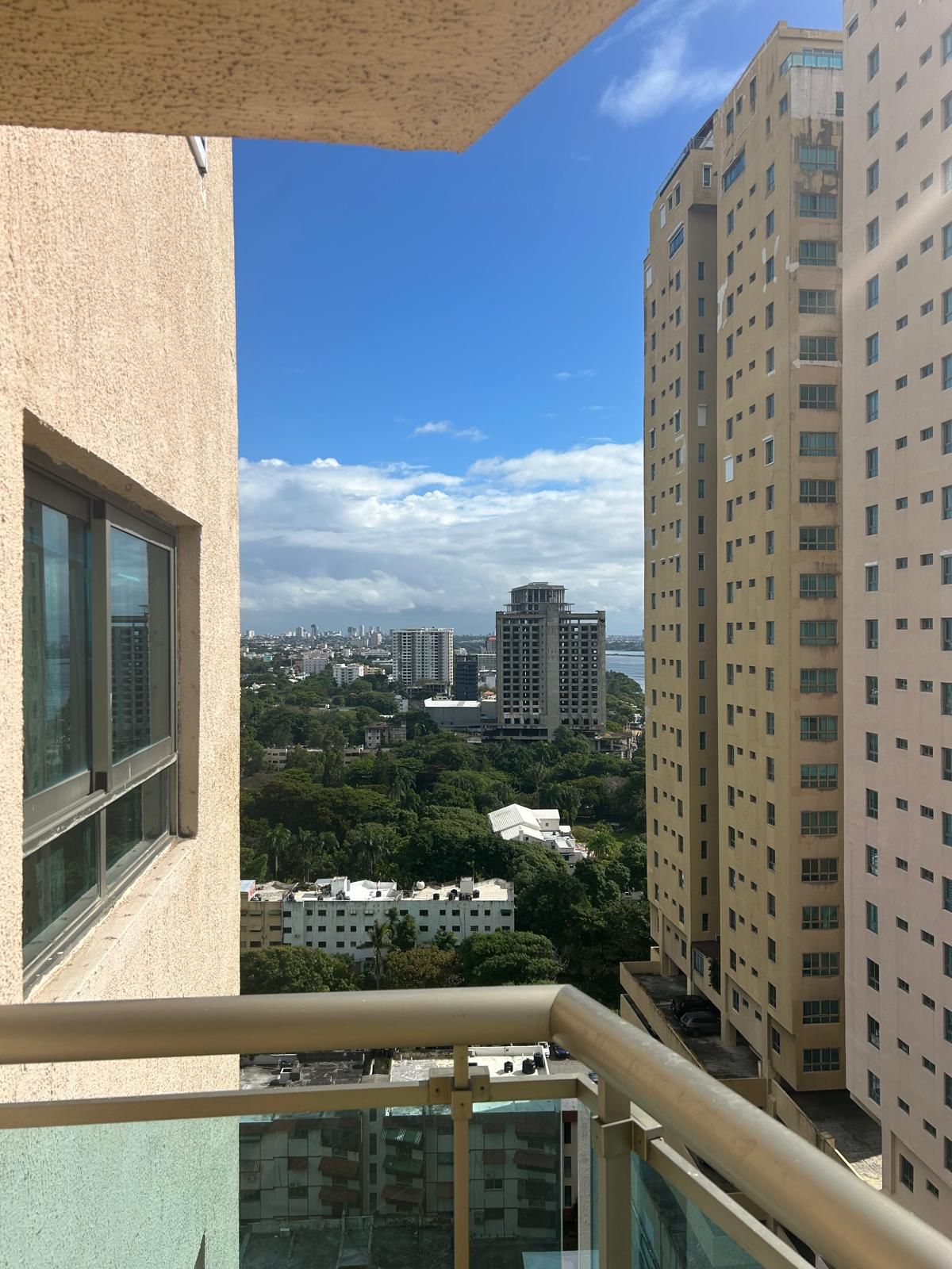 Vendo apartamentos Malecón center en santo dómino Foto 7276141-2.jpg