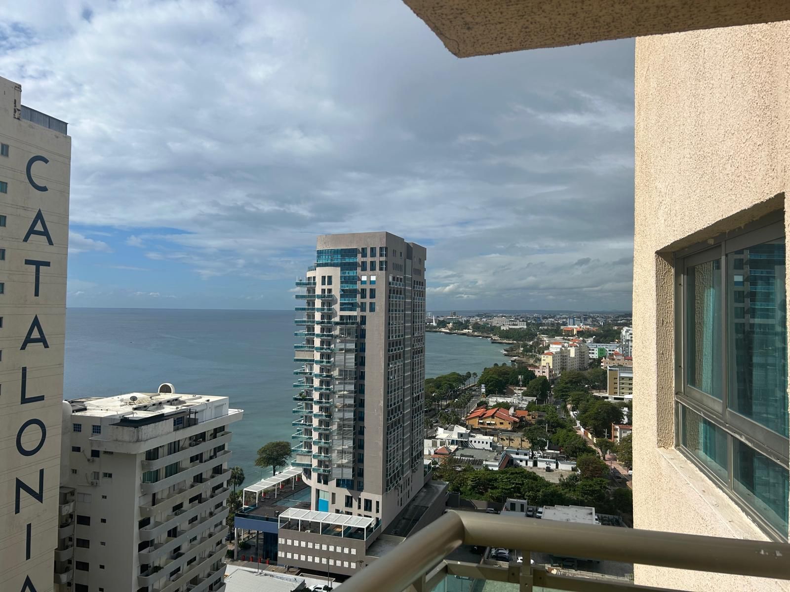 Vendo apartamentos Malecón center en santo dómino Foto 7276141-3.jpg