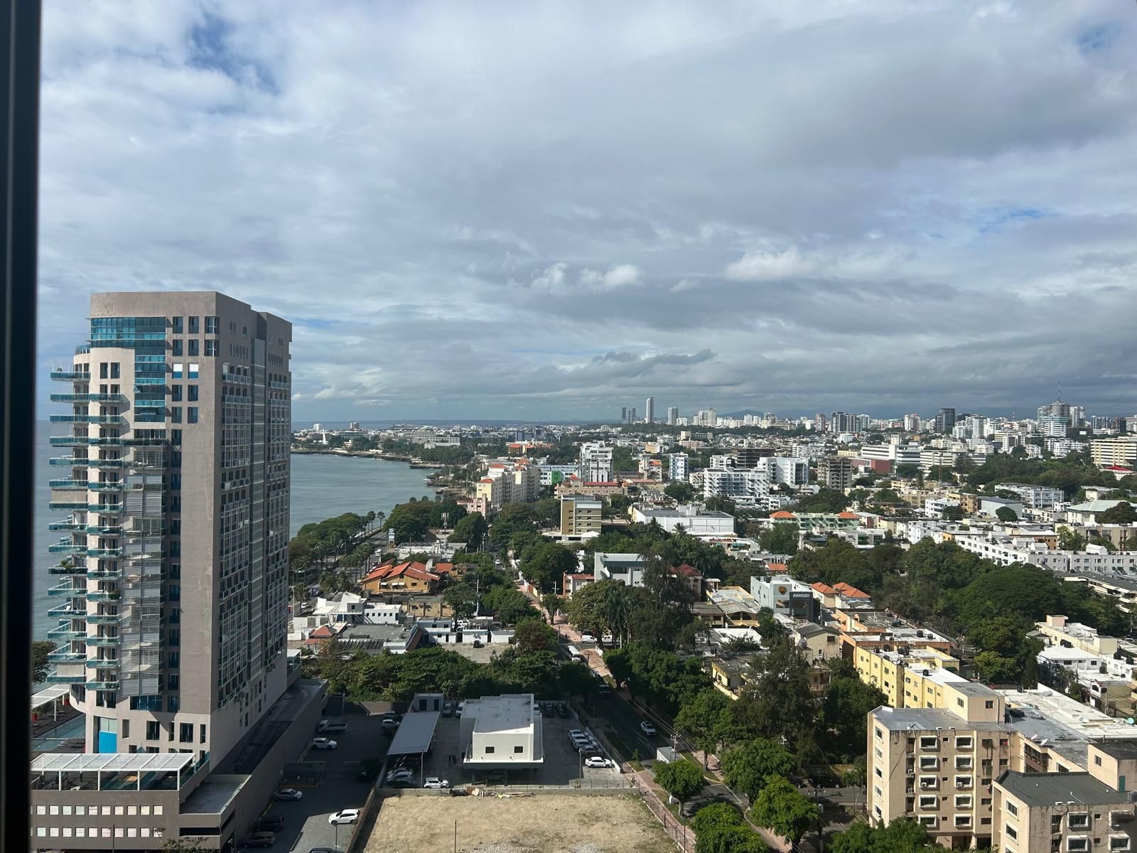Vendo apartamentos Malecón center en santo dómino Foto 7276141-6.jpg
