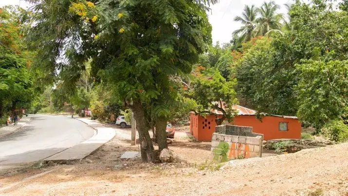 Se vende terreno de 2551 m en barahona ubicado en zona turistica a 2 m Foto 7276204-2.jpg