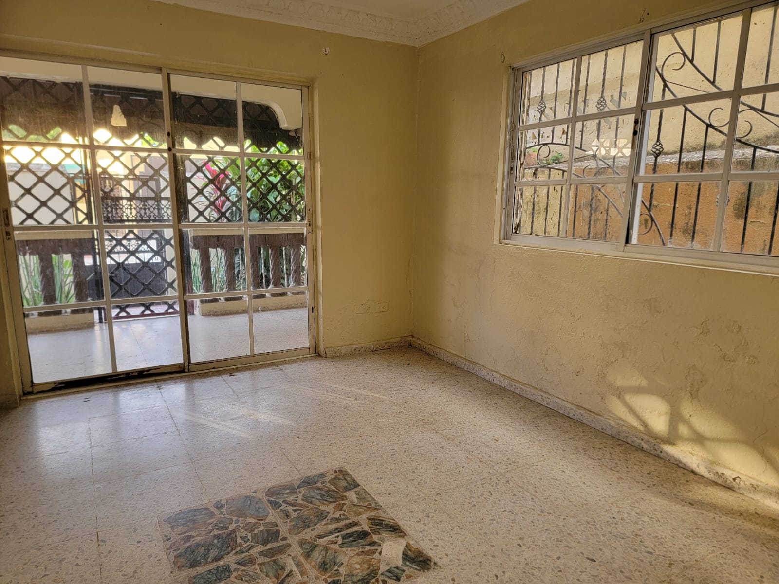 VENDO CASA DE 2 NIVELES EN LA URB. NARCISA II SANTO DOMINGO ESTE. Foto 7276211-12.jpg