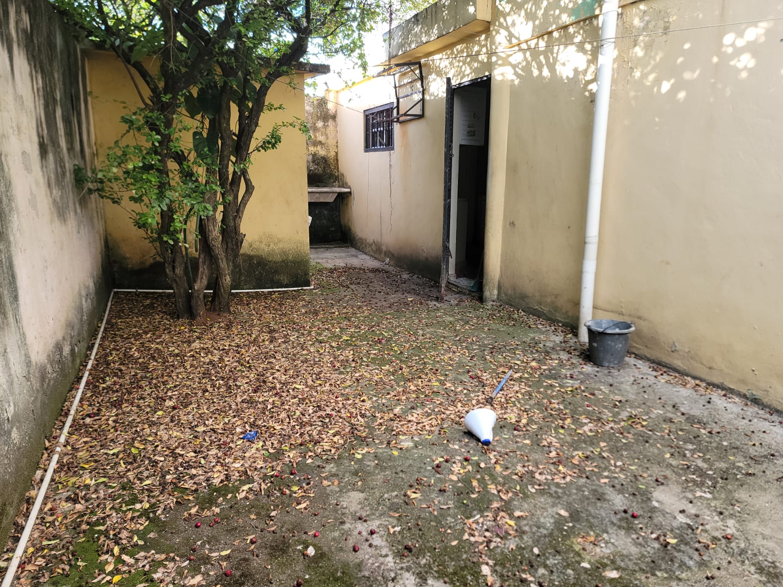 VENDO CASA DE 2 NIVELES EN LA URB. NARCISA II SANTO DOMINGO ESTE. Foto 7276211-13.jpg