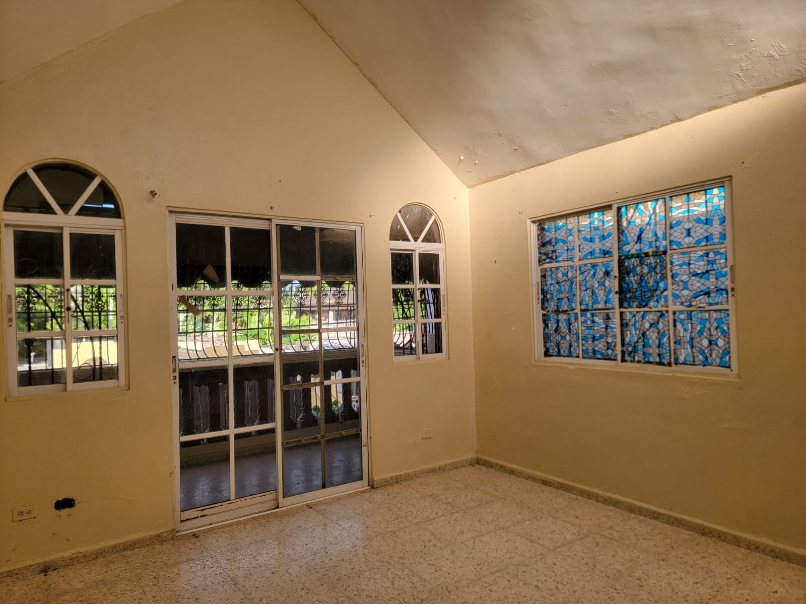 VENDO CASA DE 2 NIVELES EN LA URB. NARCISA II SANTO DOMINGO ESTE. Foto 7276211-14.jpg