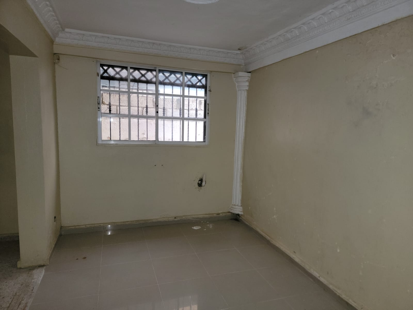 VENDO CASA DE 2 NIVELES EN LA URB. NARCISA II SANTO DOMINGO ESTE. Foto 7276211-9.jpg