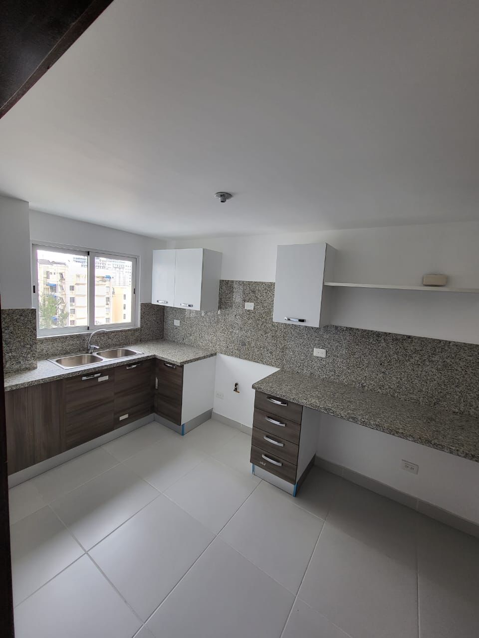 Vendo Apto en Torre moderna  del  VERGEL  147 Mts.2 2 HABS 5to Piso ME Foto 7276329-5.jpg