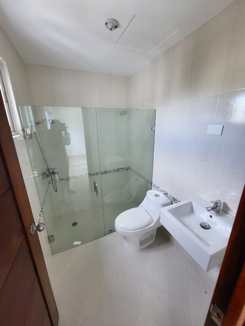 Vendo Apto en Torre moderna  del  VERGEL  147 Mts.2 2 HABS 5to Piso ME Foto 7276329-9.jpg