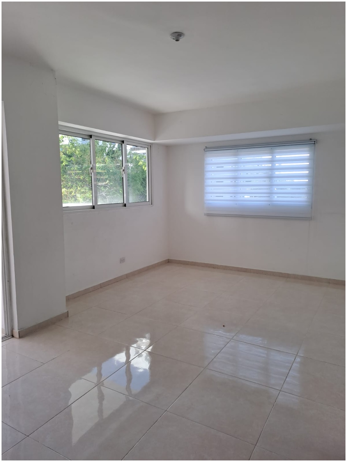 Vendo Apto en El Vergel Torre Labro 180 Mts.2 3 HABS. 3er. Nivel con s Foto 7276332-11.jpg