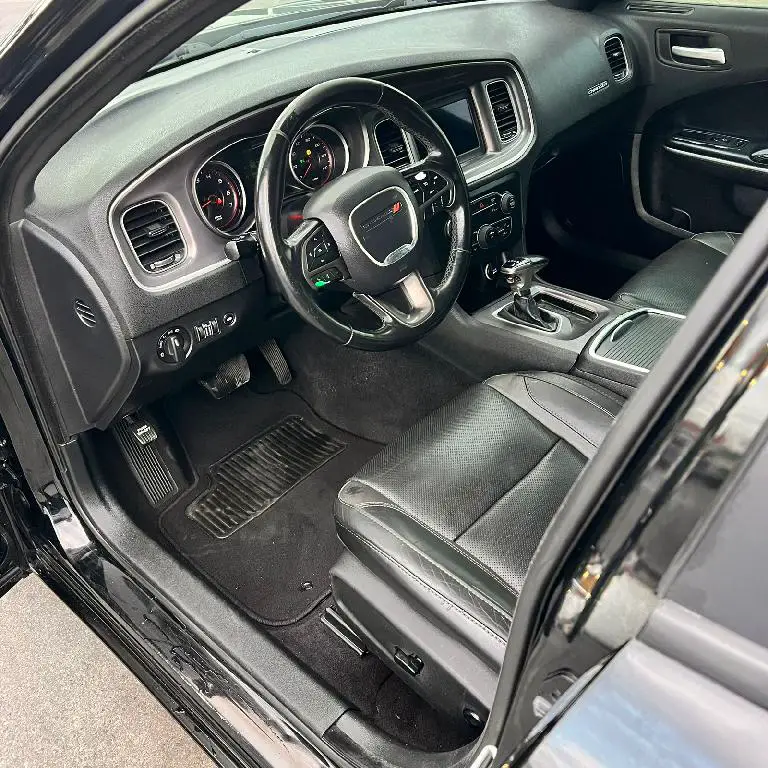 Dodge Charger SXT 2019 Foto 7276336-7.jpg
