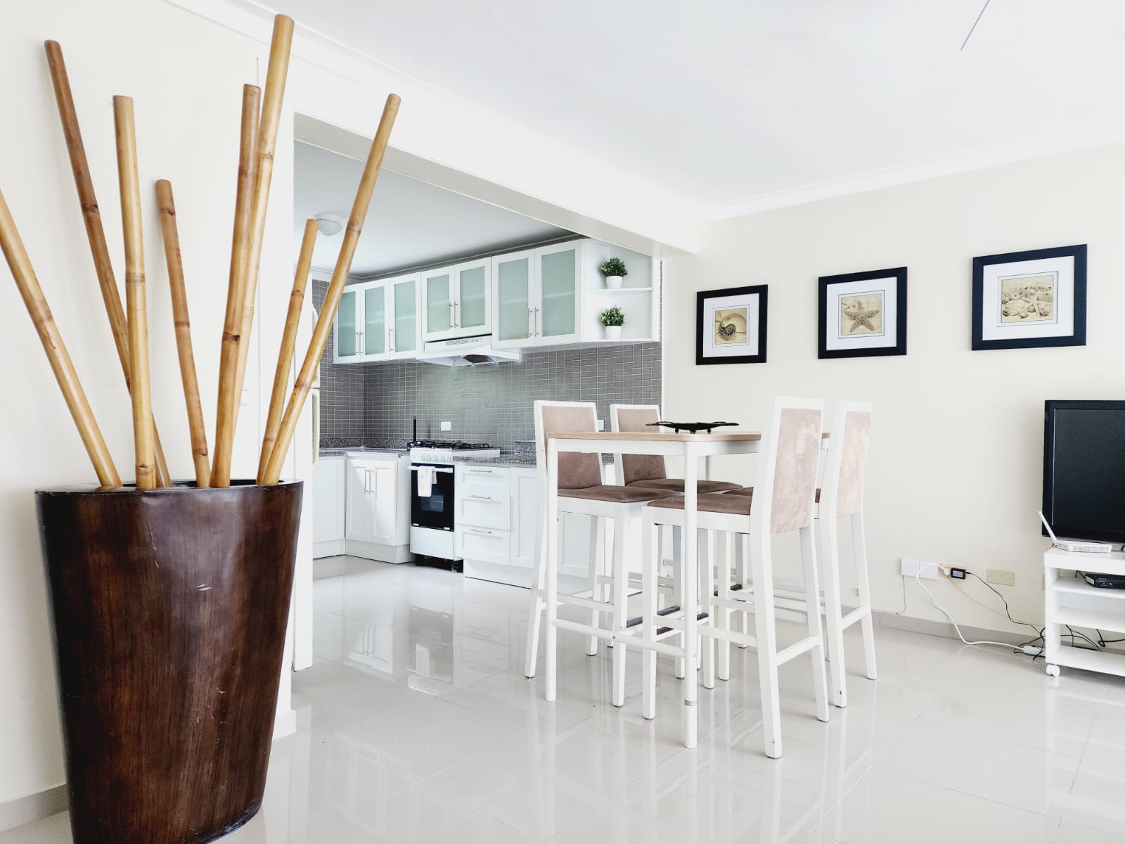 Vendo apartamento totalmente amueblado en Juan Dolió Foto 7276423-5.jpg