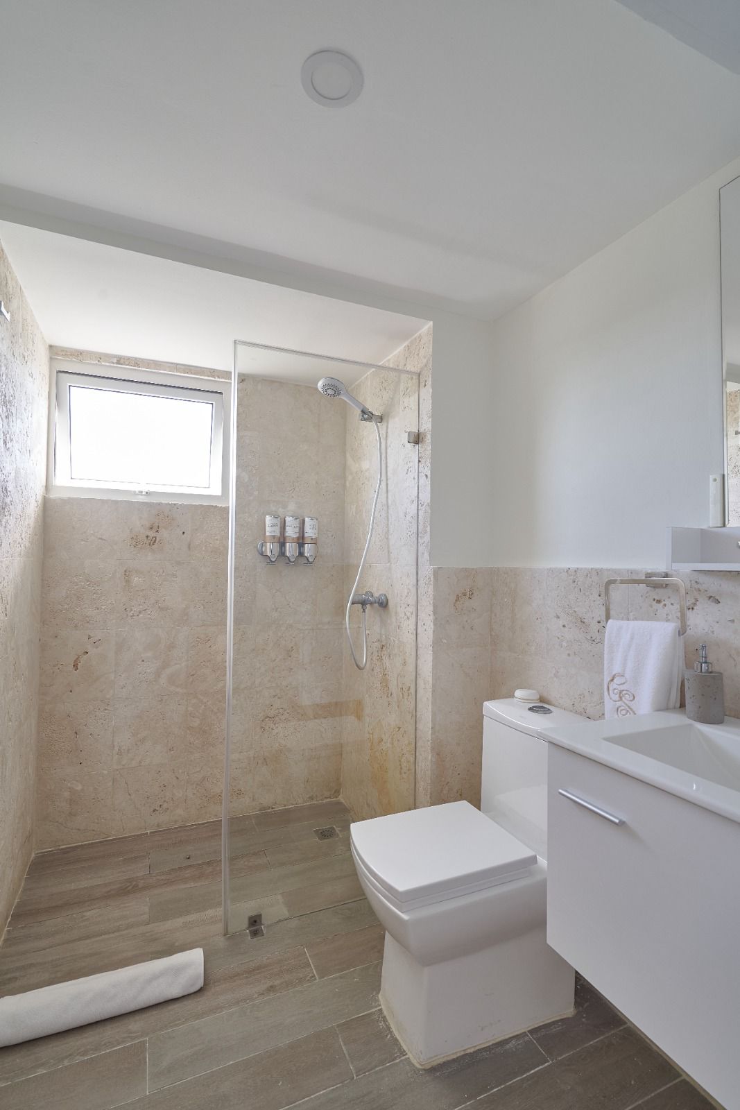 Vendo hermoso apartamento en JUAN DOLIO  Foto 7276458-15.jpg