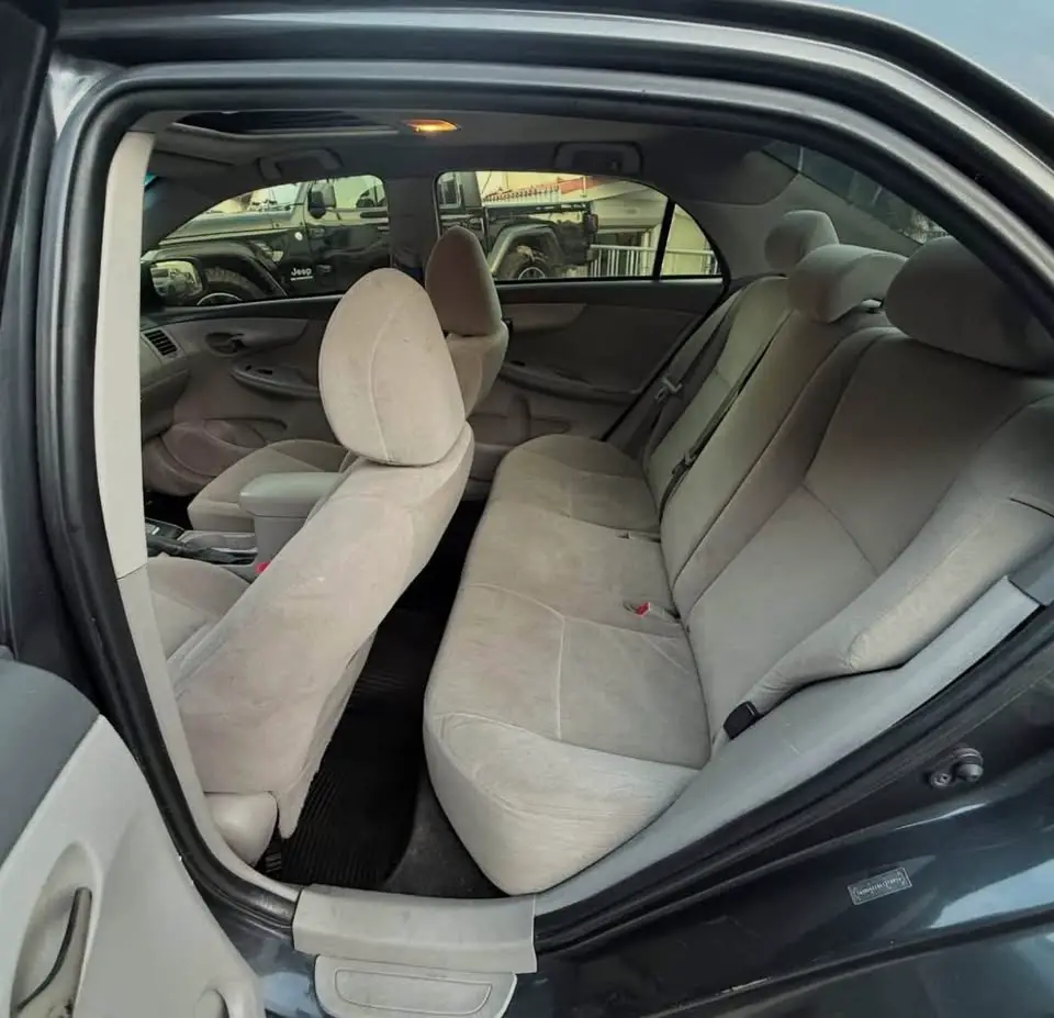 TOYOTA COROLLA 2010  SUNROOF Foto 7276538-12.jpg