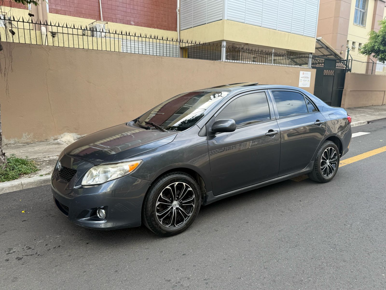 TOYOTA COROLLA 2010  SUNROOF Foto 7276538-4.jpg