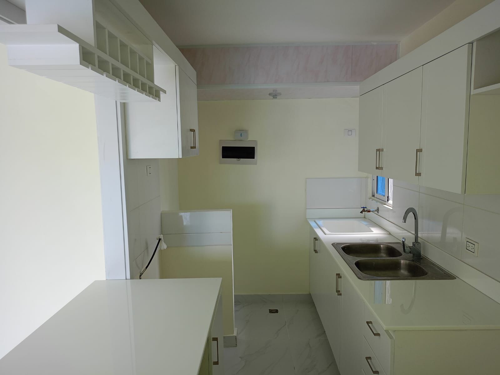 ????Se vende apartamento en Las Cayenas del Este San Isidro.  Foto 7276682-6.jpg