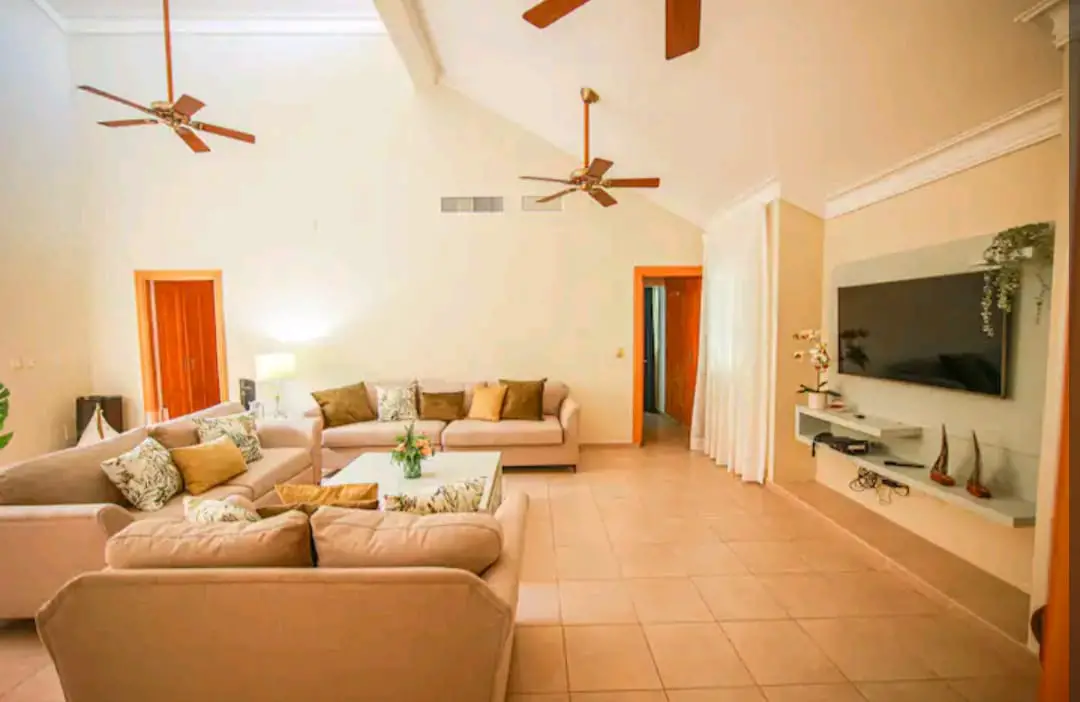 Villa de 4 Habitaciones en Venta en Juan Dolió.  Foto 7276708-3.jpg
