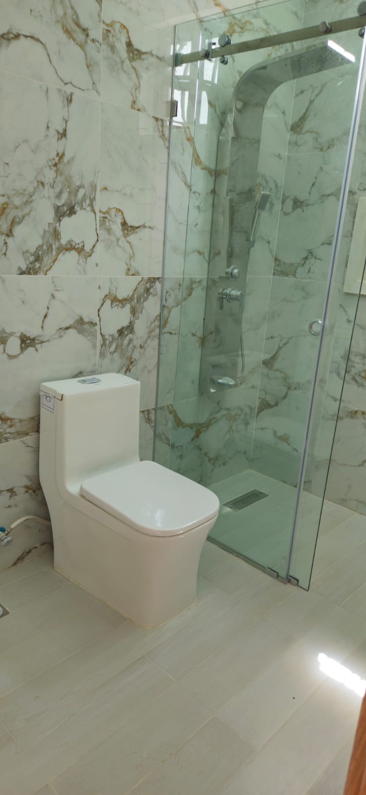 Venta de Casa en residencial cerrado en los Llanos de Gurabo Santiago  Foto 7277109-11.jpg