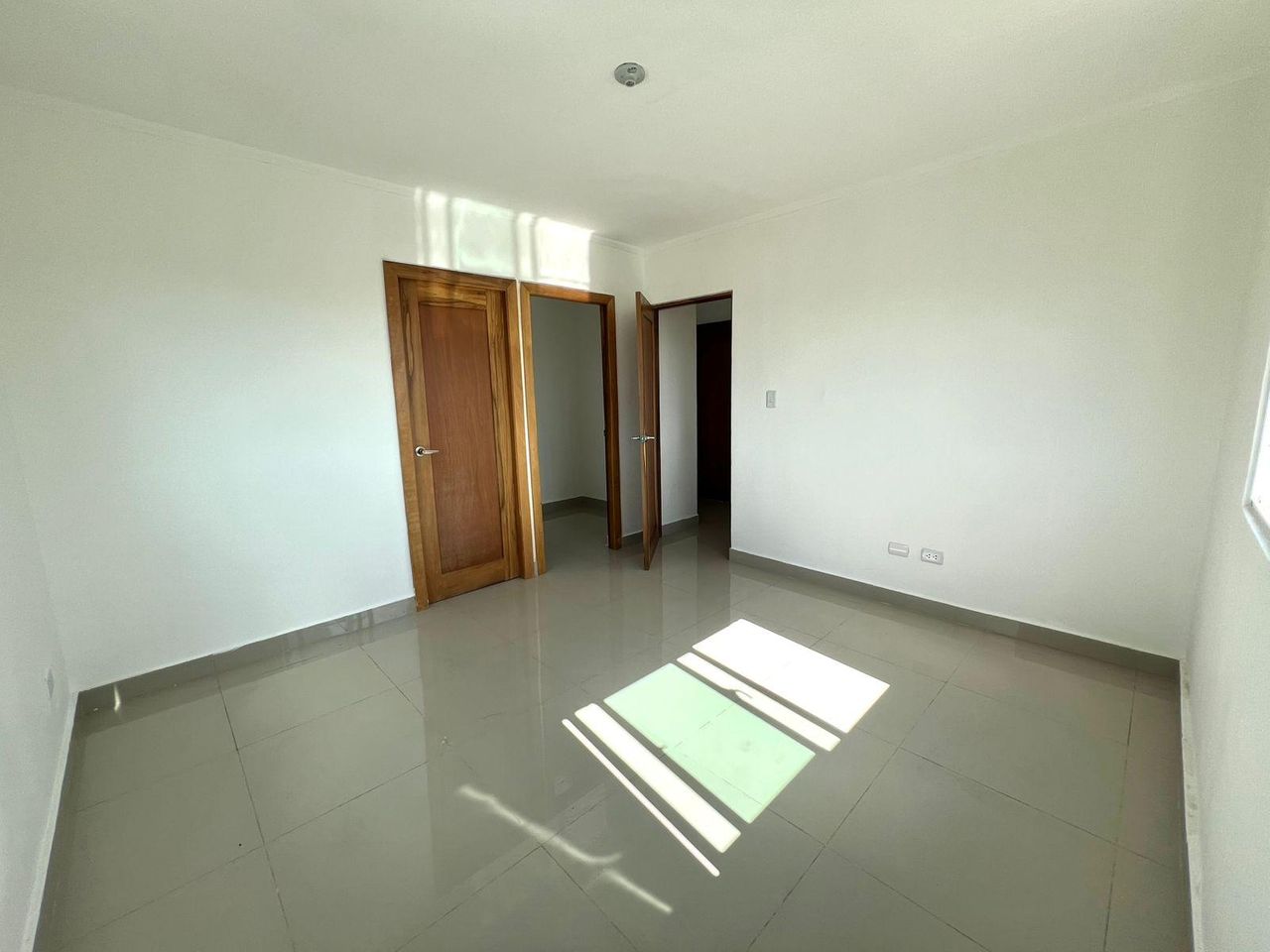  VENDO AMPLIO Y COQUETO APARTAMENTO EN ALMA ROSA I!  Foto 7277143-7.jpg
