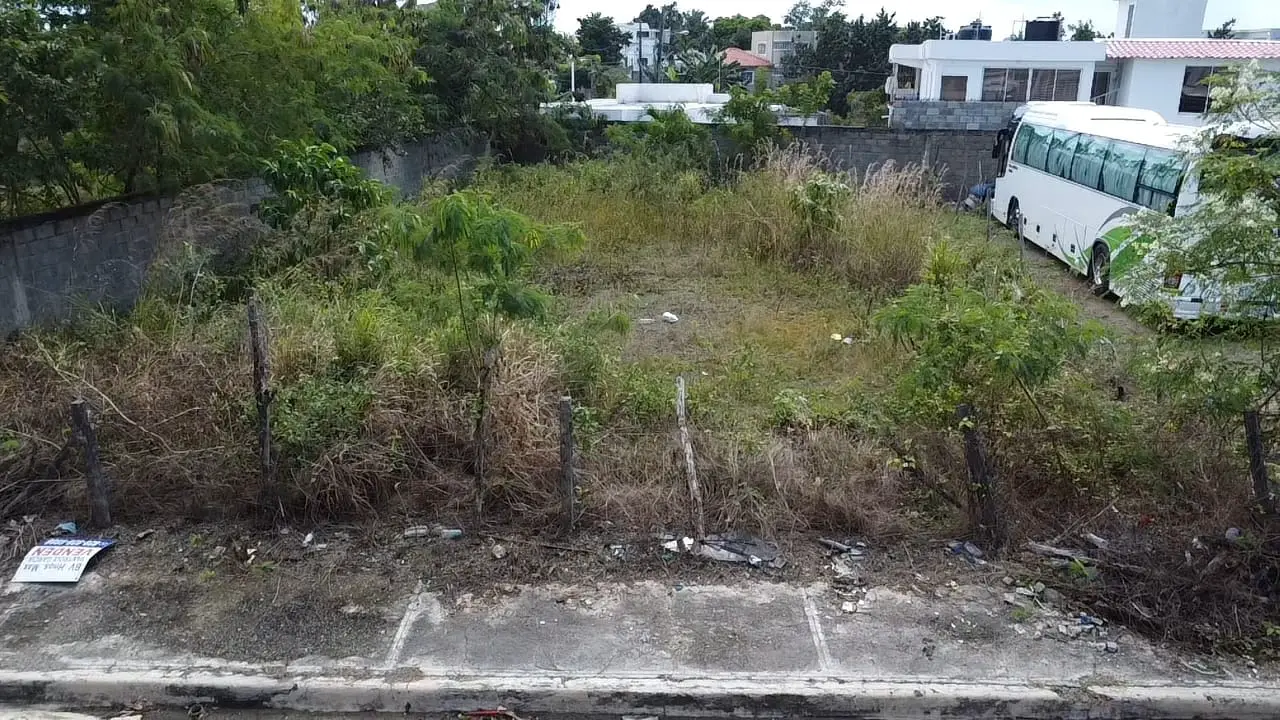 Venta de Solar en Zona Tranquila y en Desarrollo  Alto del Parque” Foto 7277144-5.jpg
